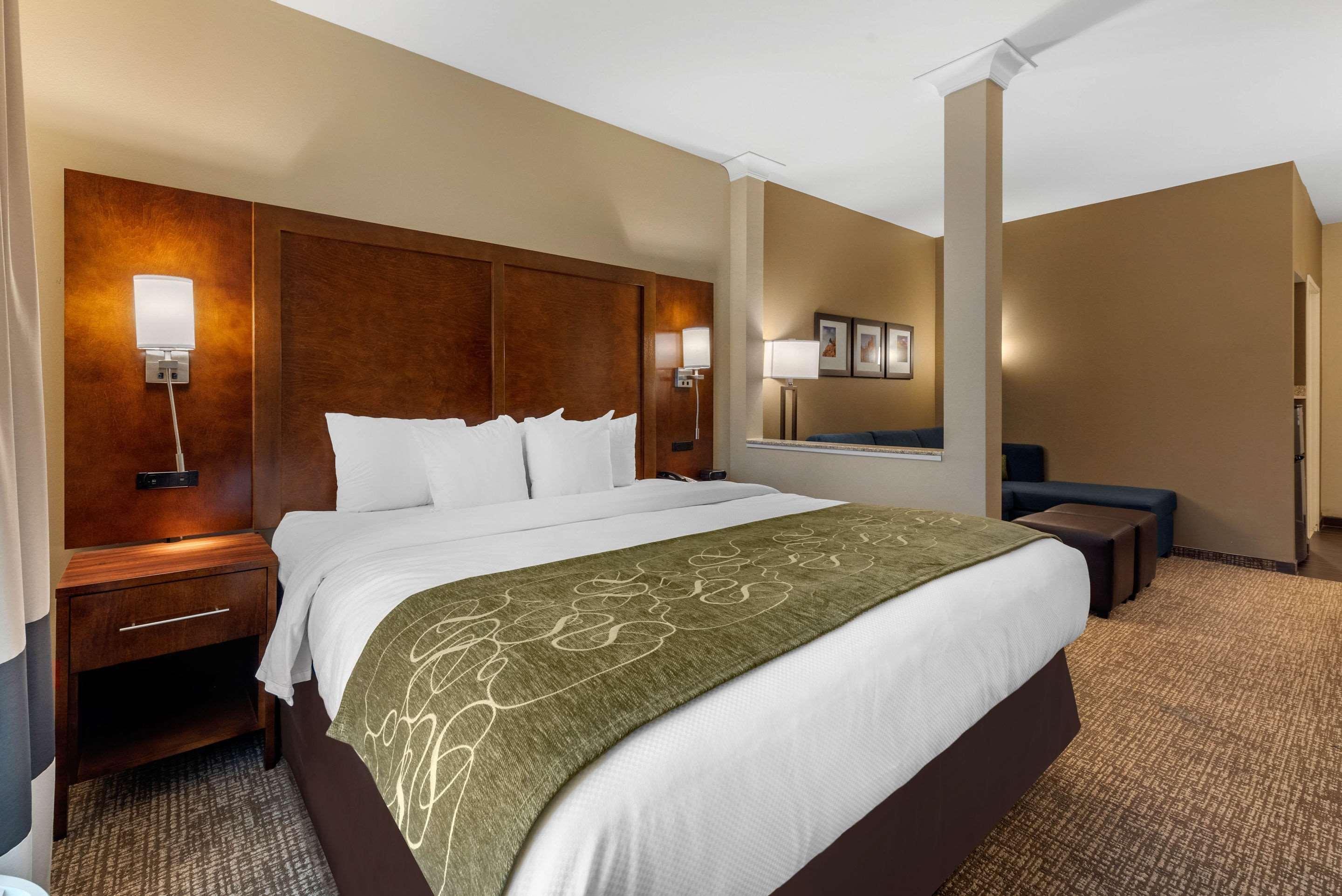 Comfort Suites Denver Near Anschutz Medical Campus Aurora Eksteriør bilde