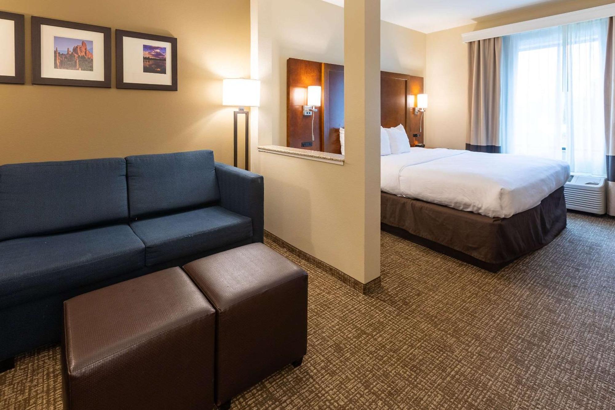 Comfort Suites Denver Near Anschutz Medical Campus Aurora Eksteriør bilde