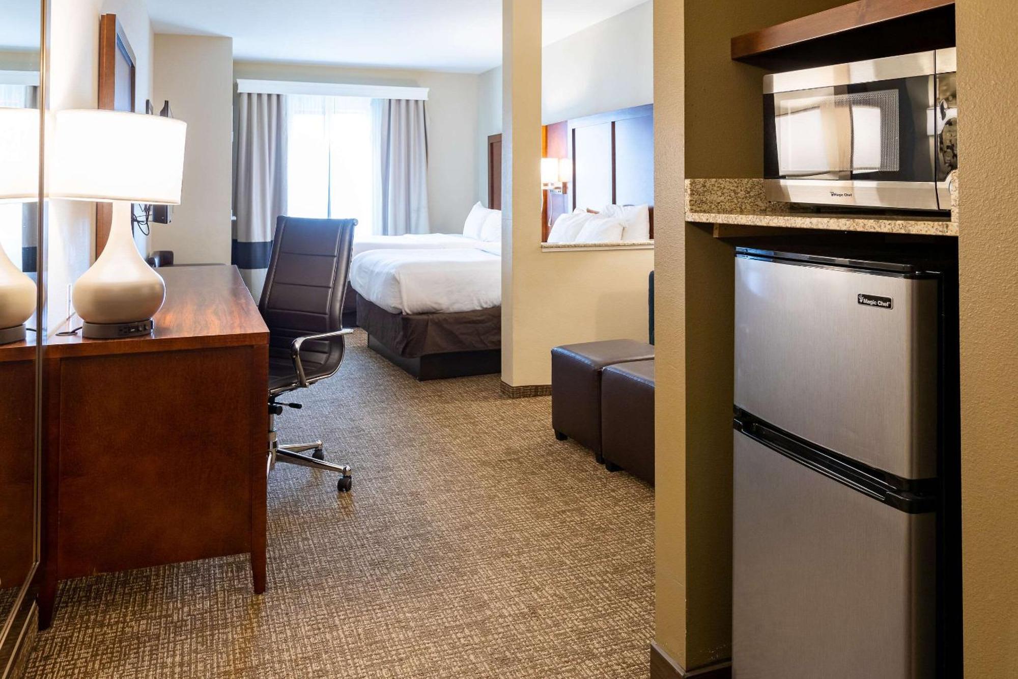 Comfort Suites Denver Near Anschutz Medical Campus Aurora Eksteriør bilde