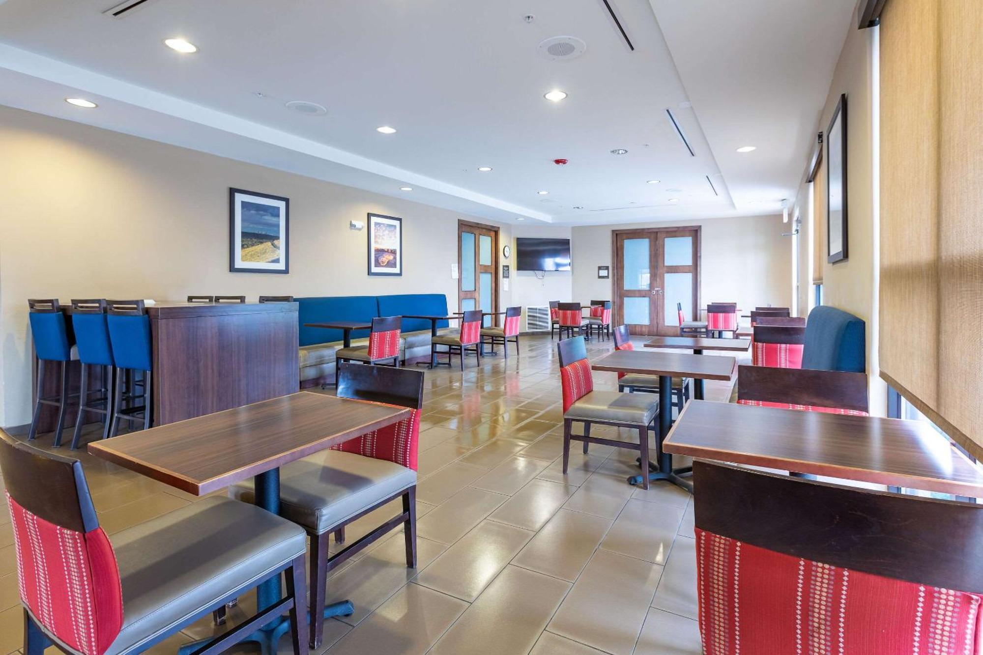 Comfort Suites Denver Near Anschutz Medical Campus Aurora Eksteriør bilde