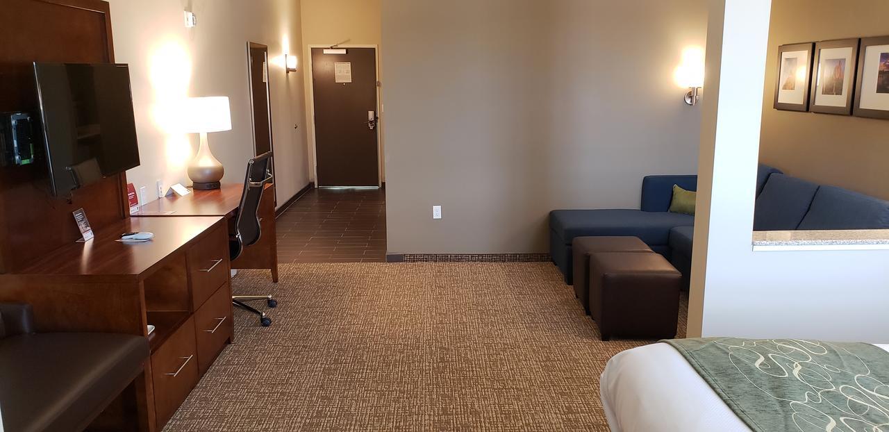 Comfort Suites Denver Near Anschutz Medical Campus Aurora Eksteriør bilde