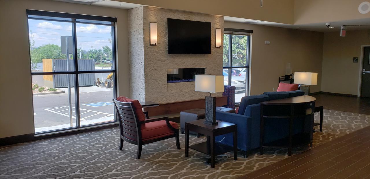 Comfort Suites Denver Near Anschutz Medical Campus Aurora Eksteriør bilde