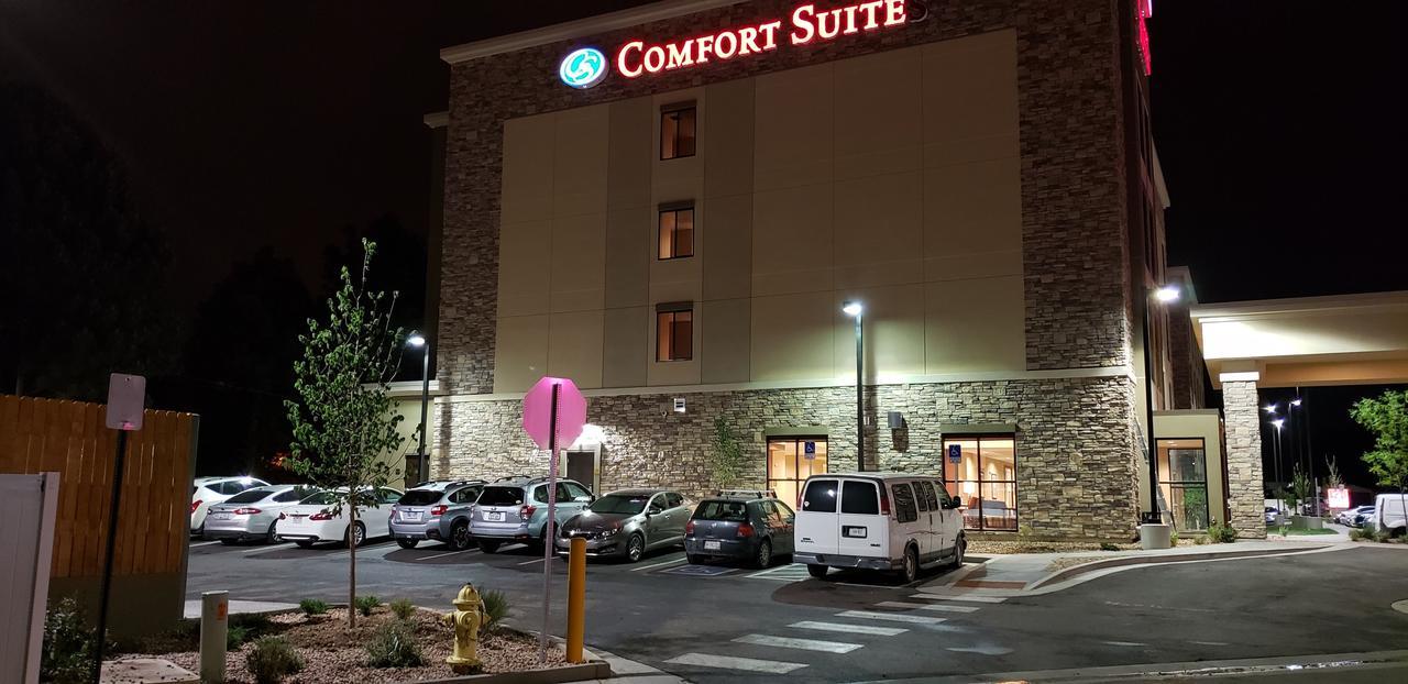 Comfort Suites Denver Near Anschutz Medical Campus Aurora Eksteriør bilde