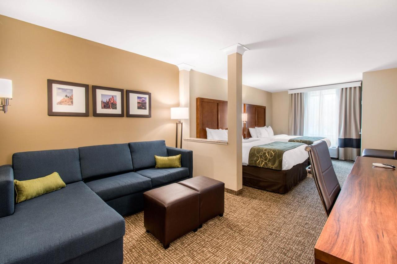 Comfort Suites Denver Near Anschutz Medical Campus Aurora Eksteriør bilde