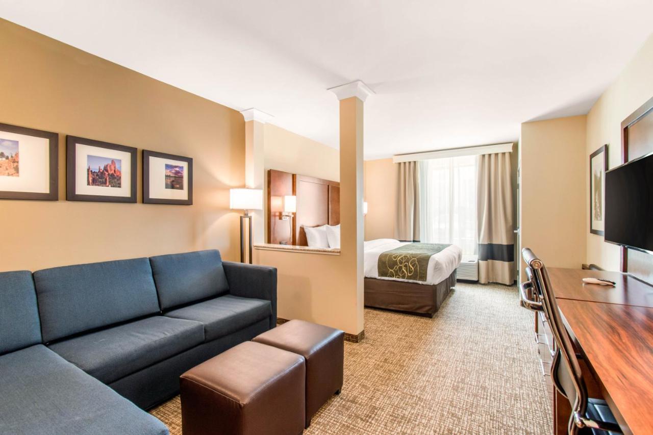 Comfort Suites Denver Near Anschutz Medical Campus Aurora Eksteriør bilde
